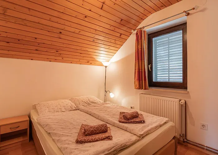 House Fortin With Sauna Near Bloke - Happy * Velike Bloke